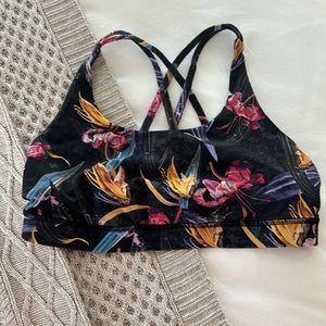 Lululemon energy bra size 10
